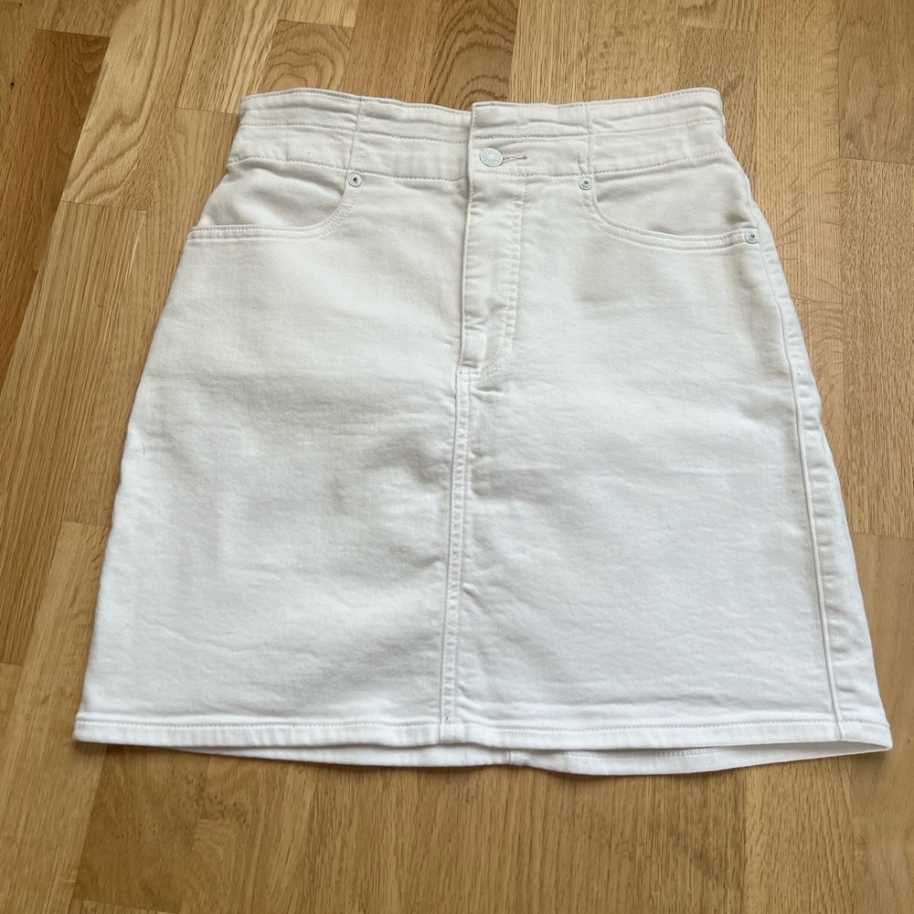 Express White Denim Skirt - Size Small *New Condition*